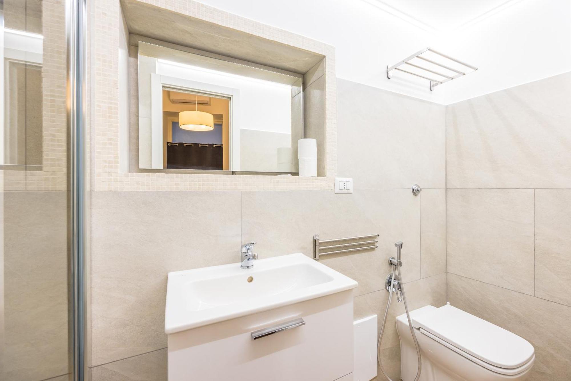 Lioy 25 By Napoliapartments Ngoại thất bức ảnh